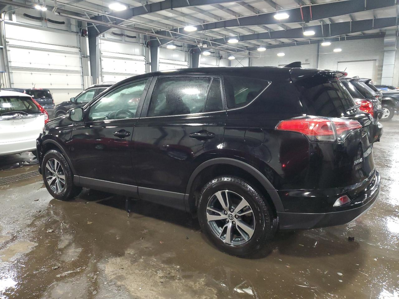 2018 Toyota RAV 4 - Image 2