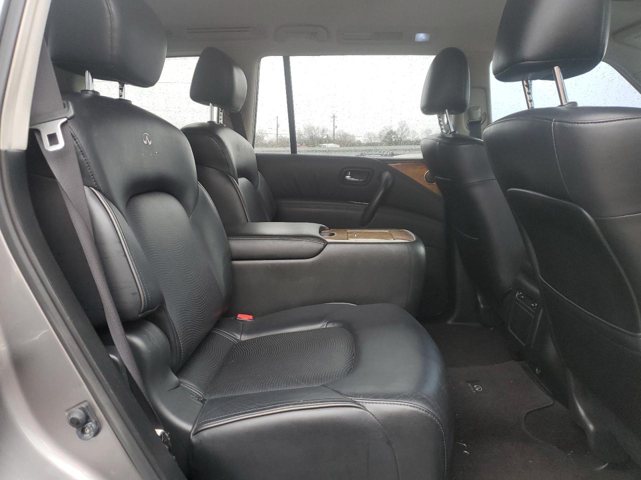 2011 Infiniti QX56 - Image 11