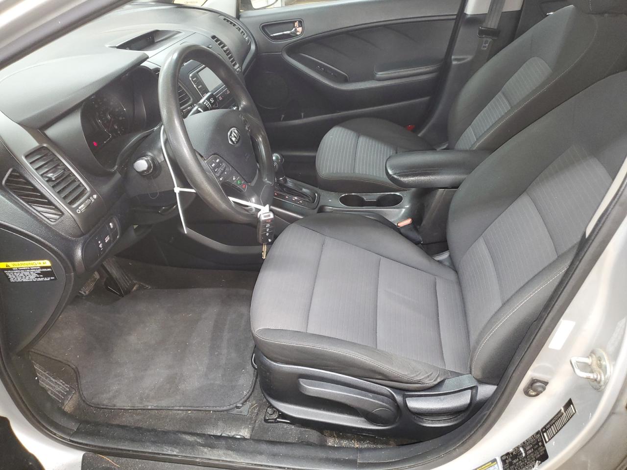 2016 Kia Forte - Image 7