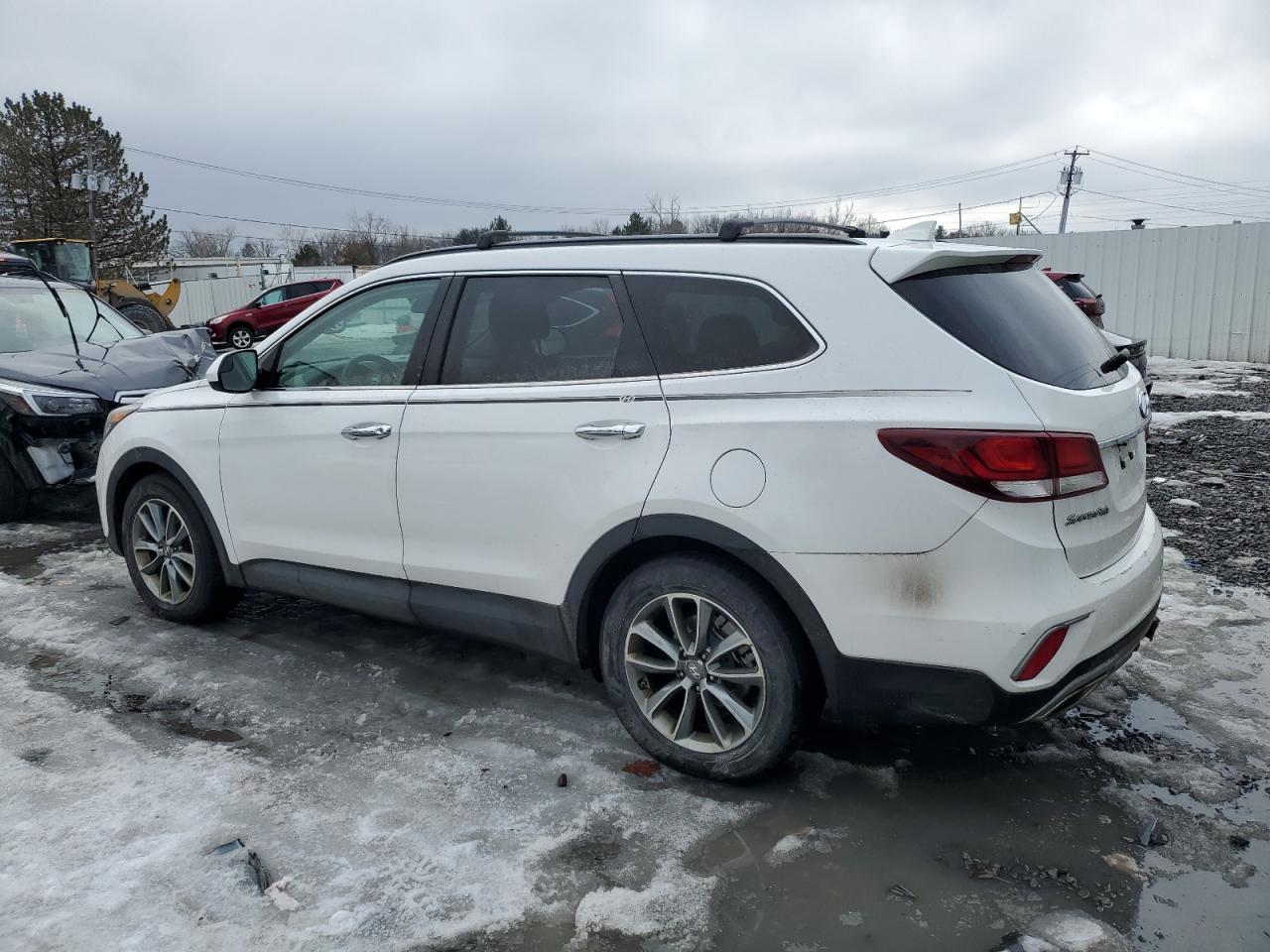 2017 Hyundai Santa Fe - Image 2