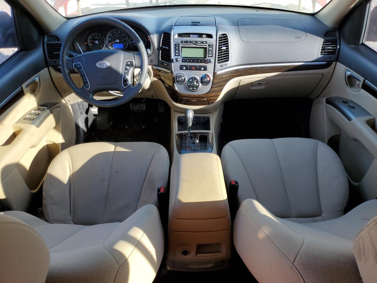 2011 Hyundai Santa Fe - Image 8