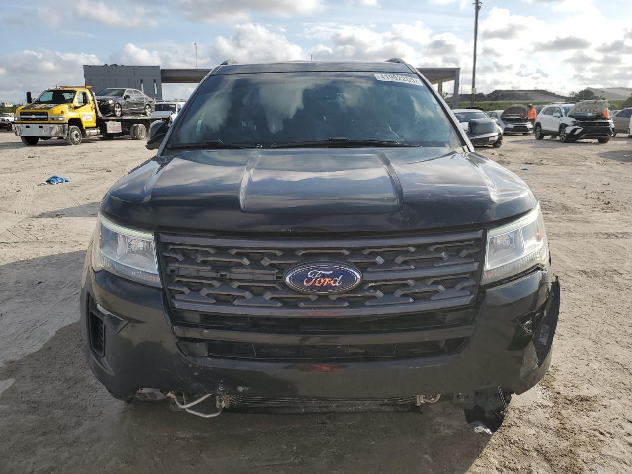 2018 Ford Explorer - Image 5