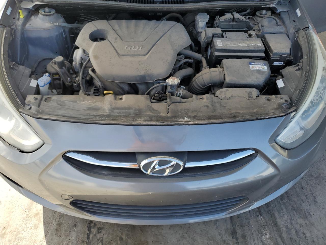 2015 Hyundai Accent - Image 11