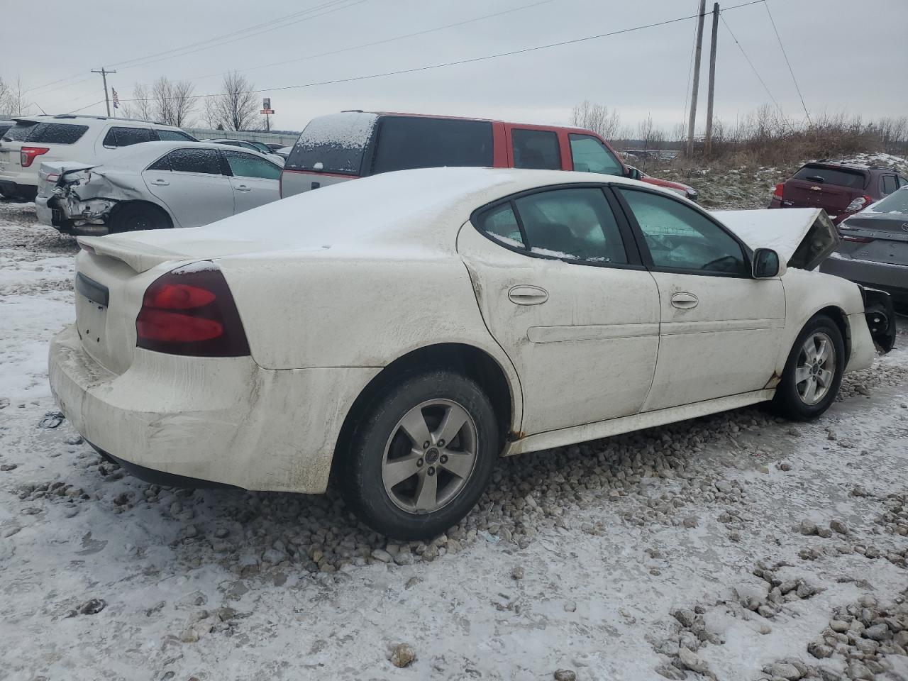 2005 Pontiac Grand Prix - Image 3
