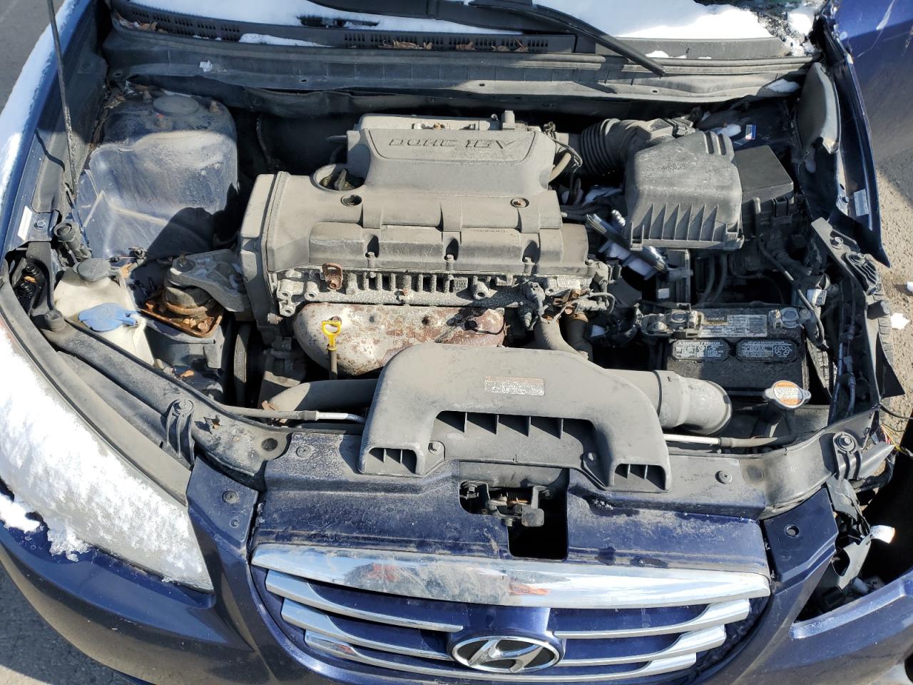 2010 Hyundai Elantra - Image 12