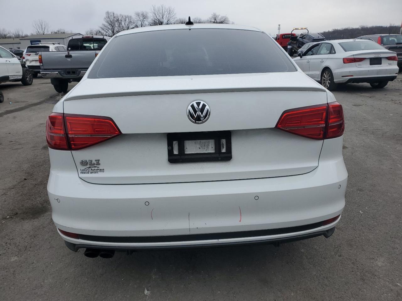2017 Volkswagen Jetta - Image 6