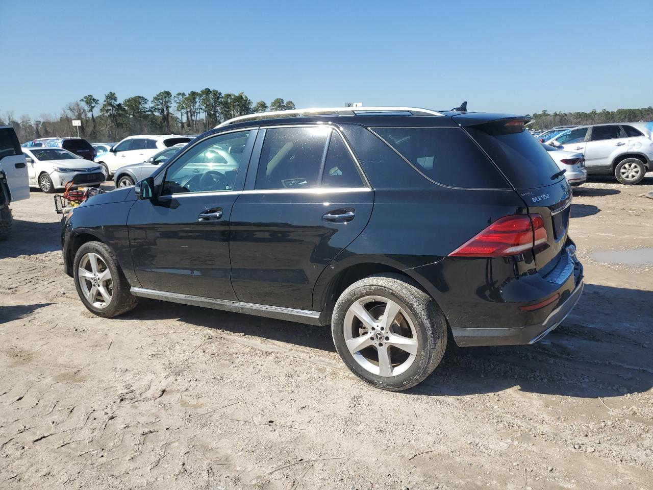 2017 Mercedes-Benz GLE - Image 2