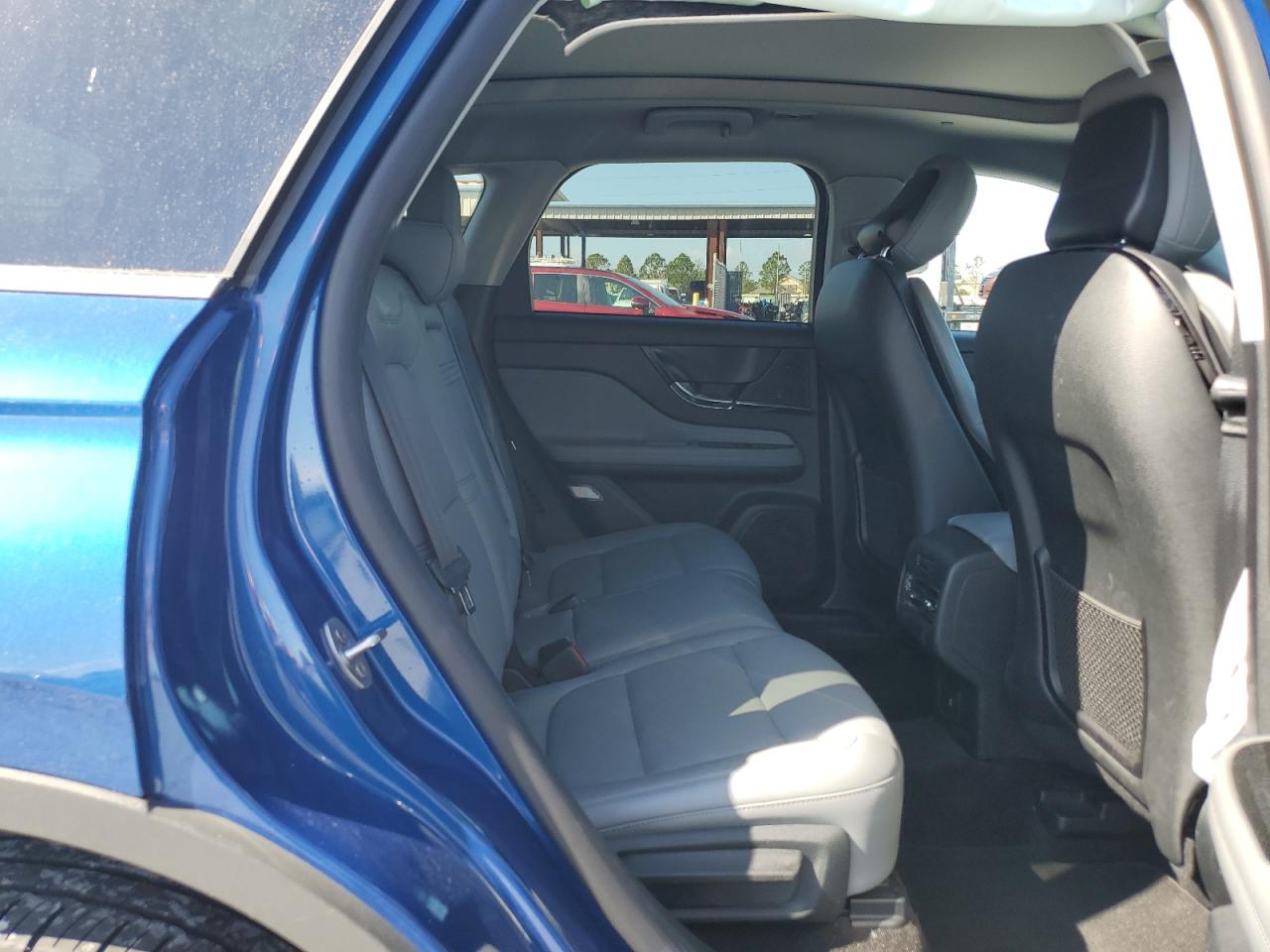 2020 Lincoln Corsair - Image 11