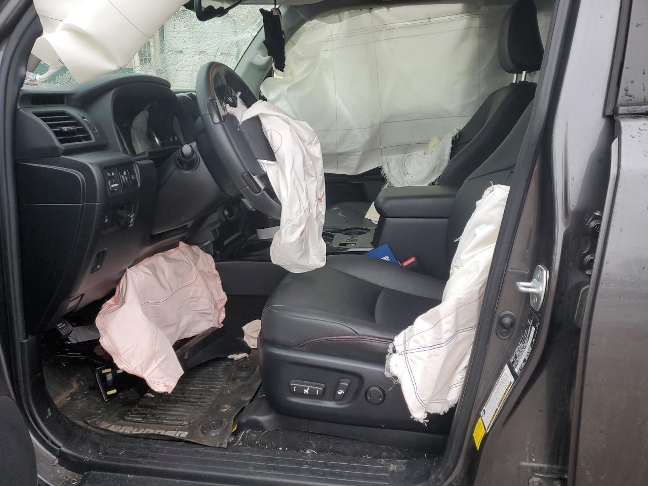 2020 Toyota 4Runner - Image 7