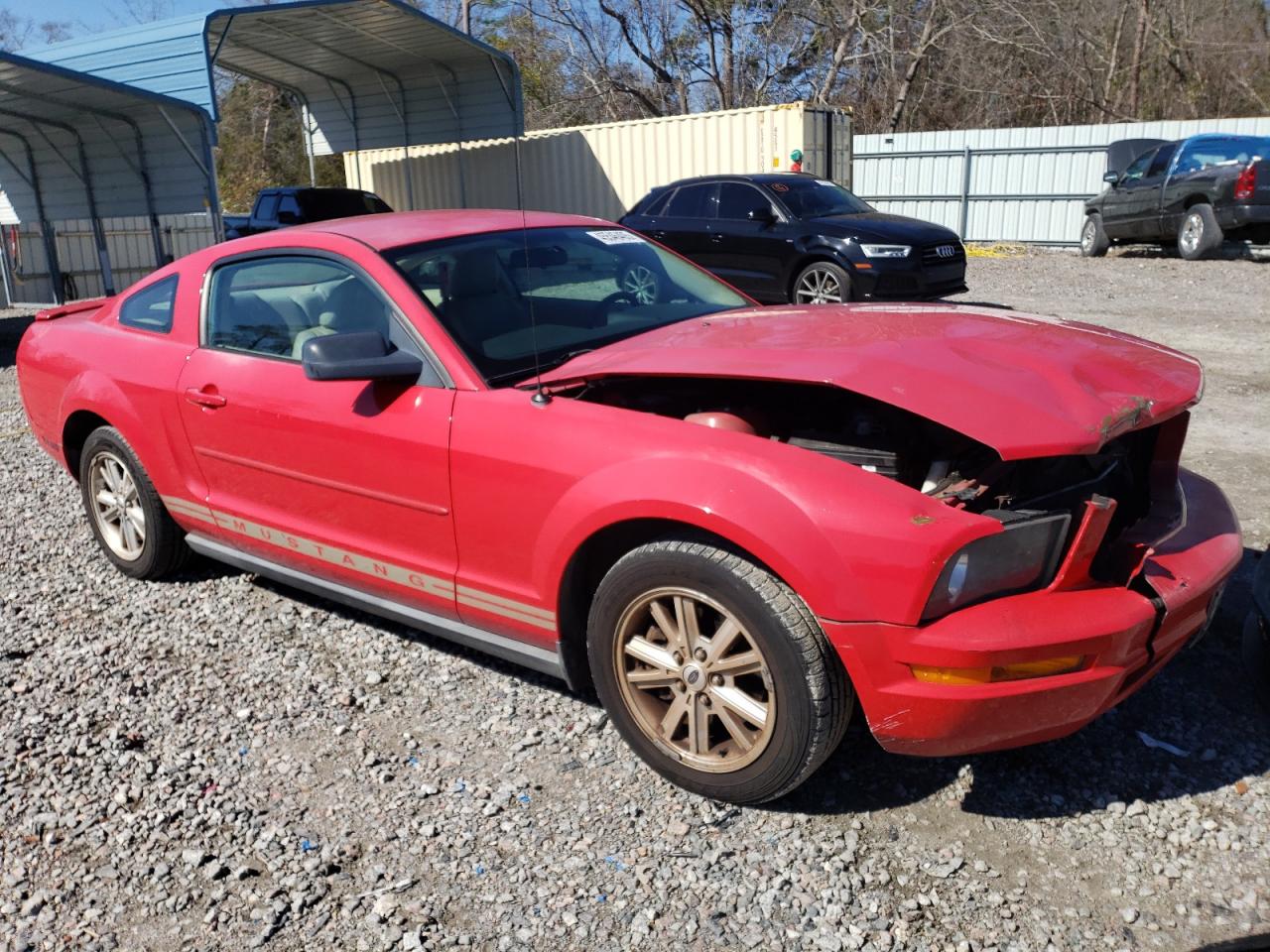 2008 Ford Mustang - Image 4