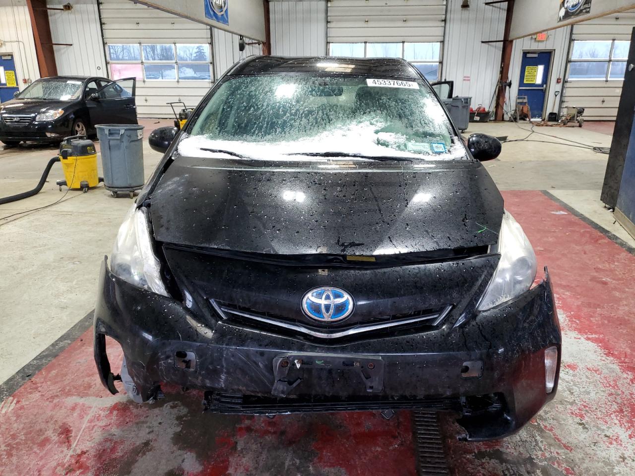 2012 Toyota Prius - Image 5
