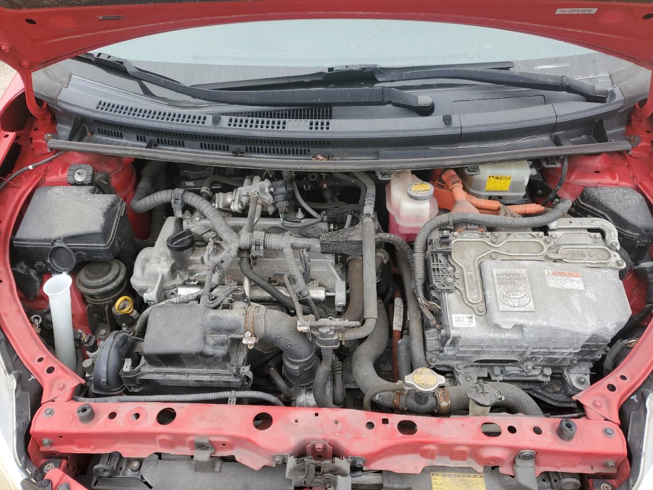 2012 Toyota Prius - Image 13