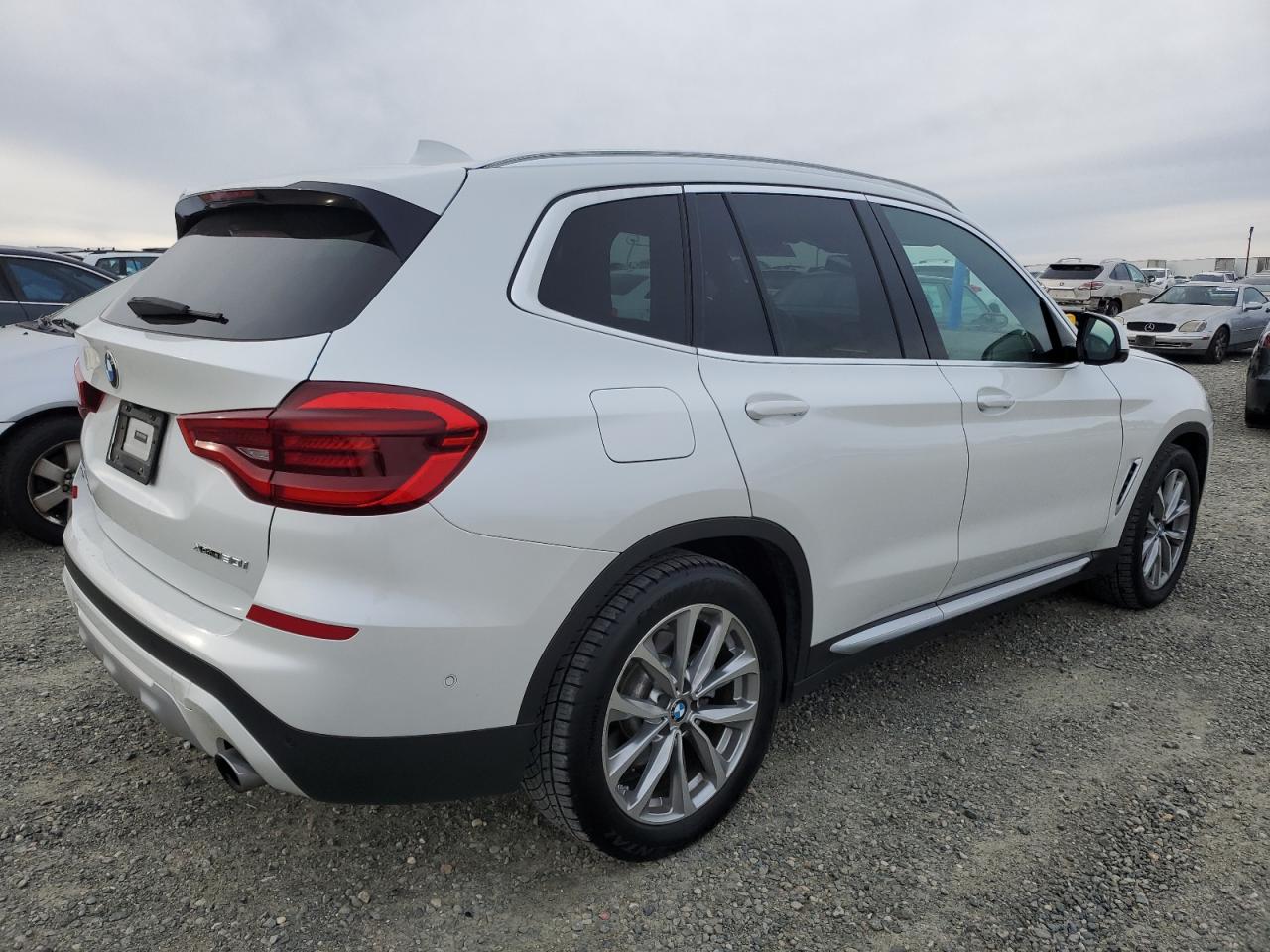 2018 BMW X3 - Image 3