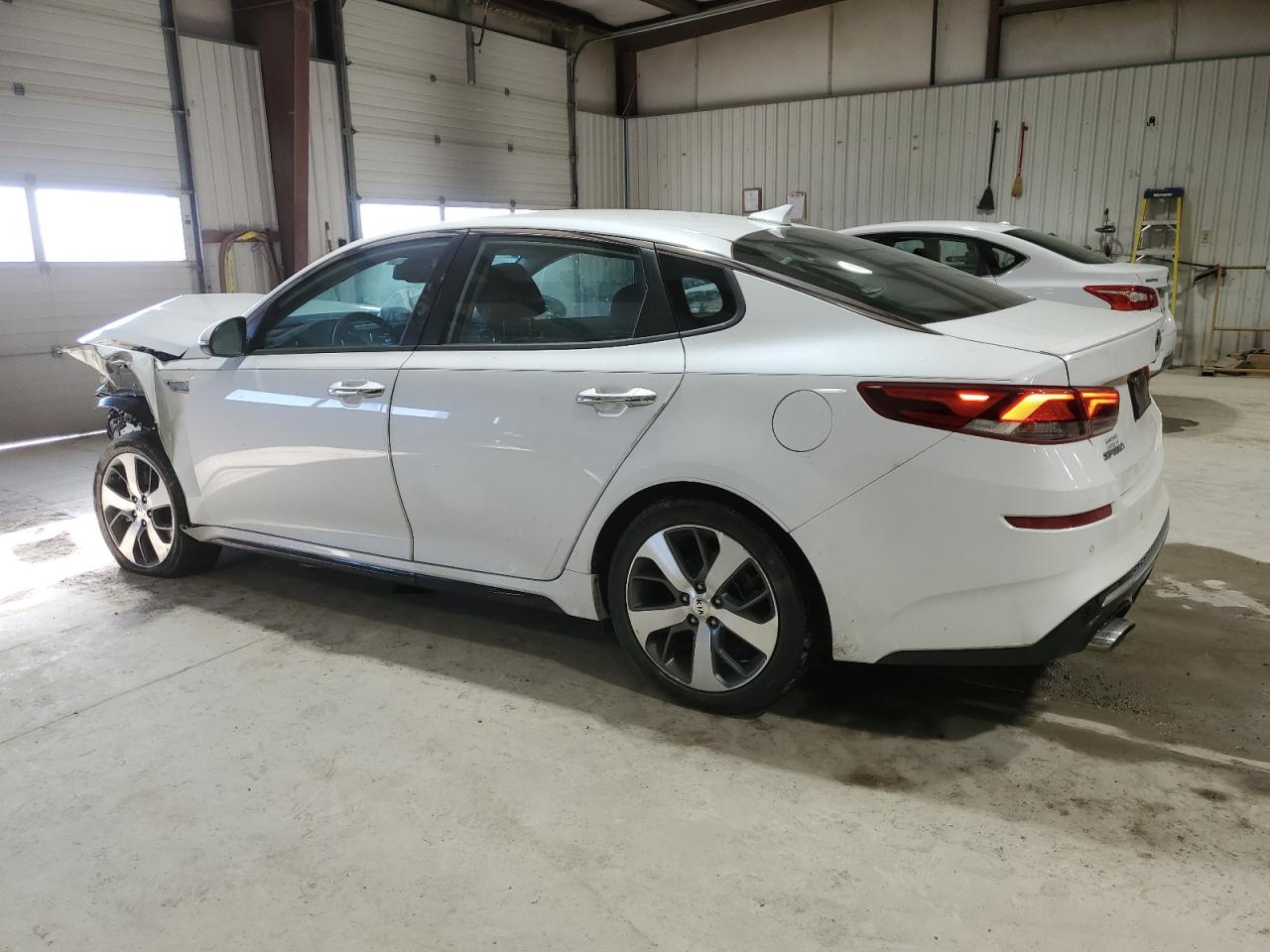 2019 Kia Optima - Image 2