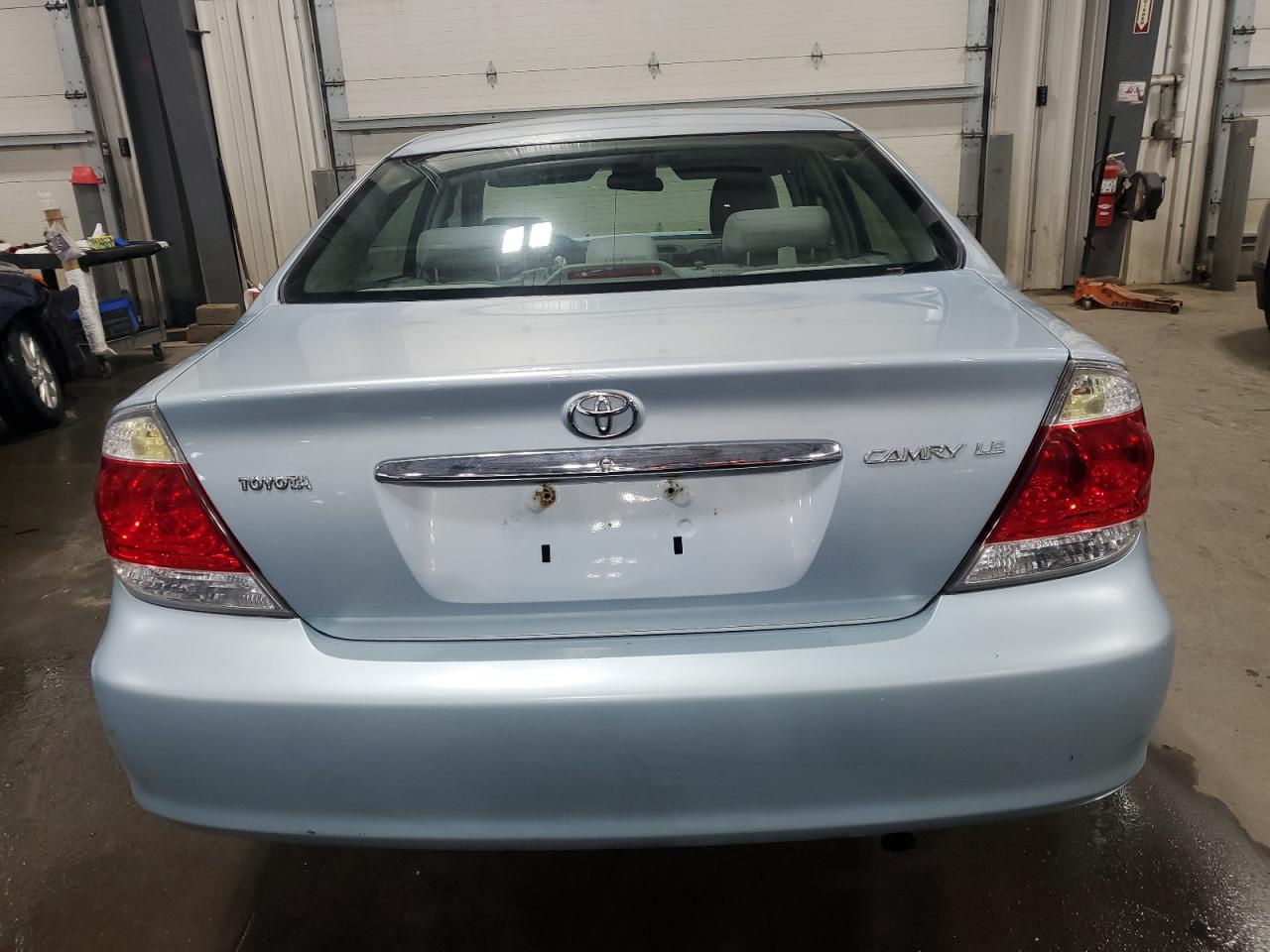 2005 Toyota Camry - Image 6