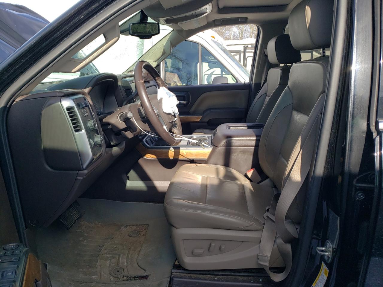 2016 Chevrolet Silverado - Image 7