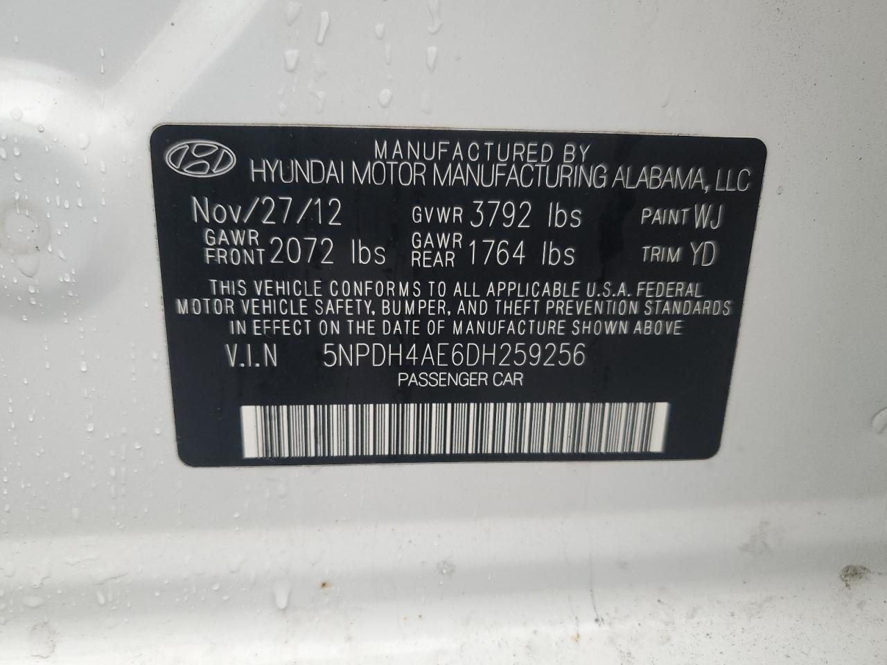 2013 Hyundai Elantra - Image 12