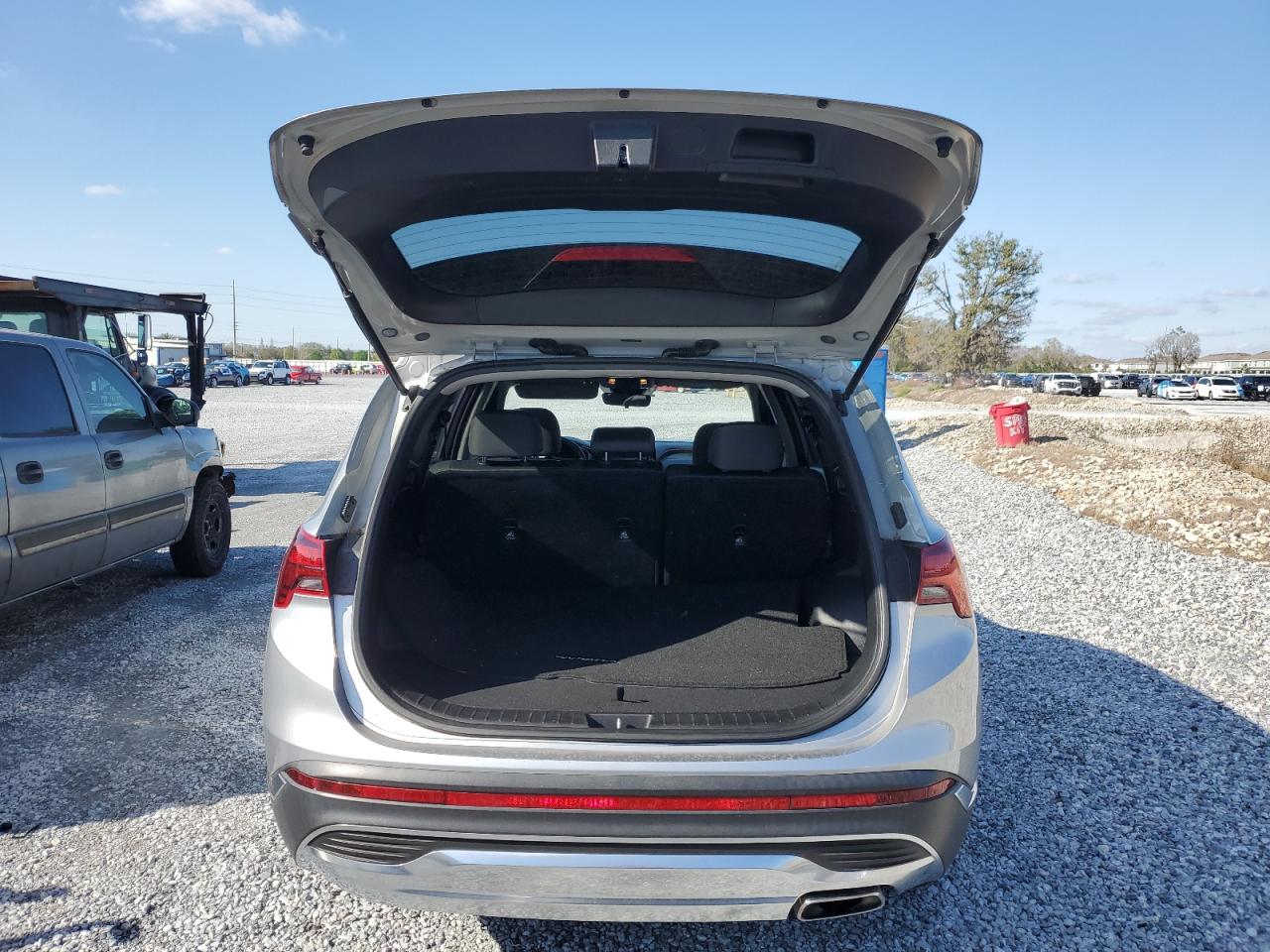 2022 Hyundai Santa Fe - Image 6
