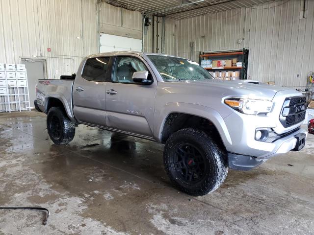  TOYOTA TACOMA 2020 Srebrny