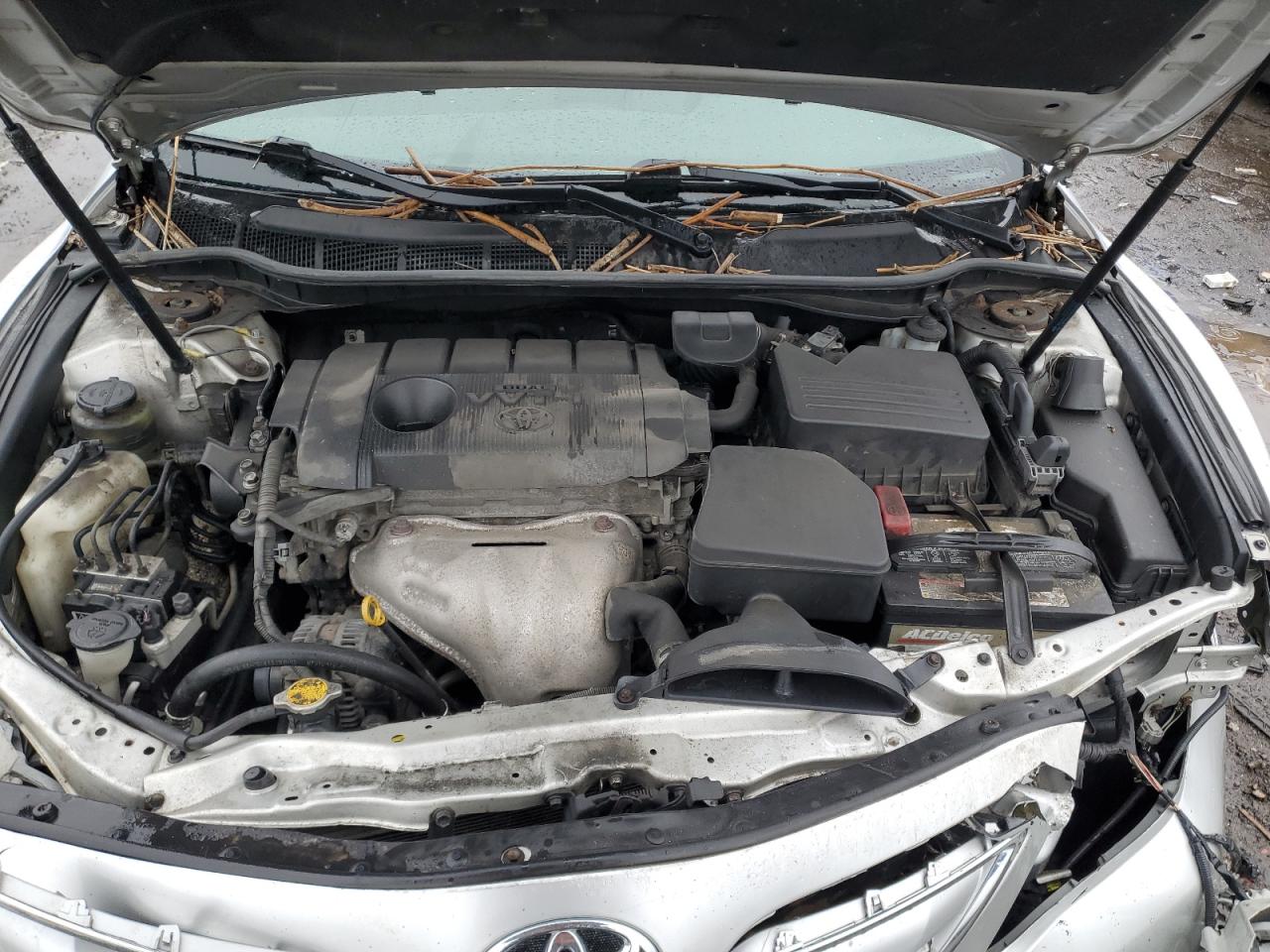 2011 Toyota Camry - Image 12