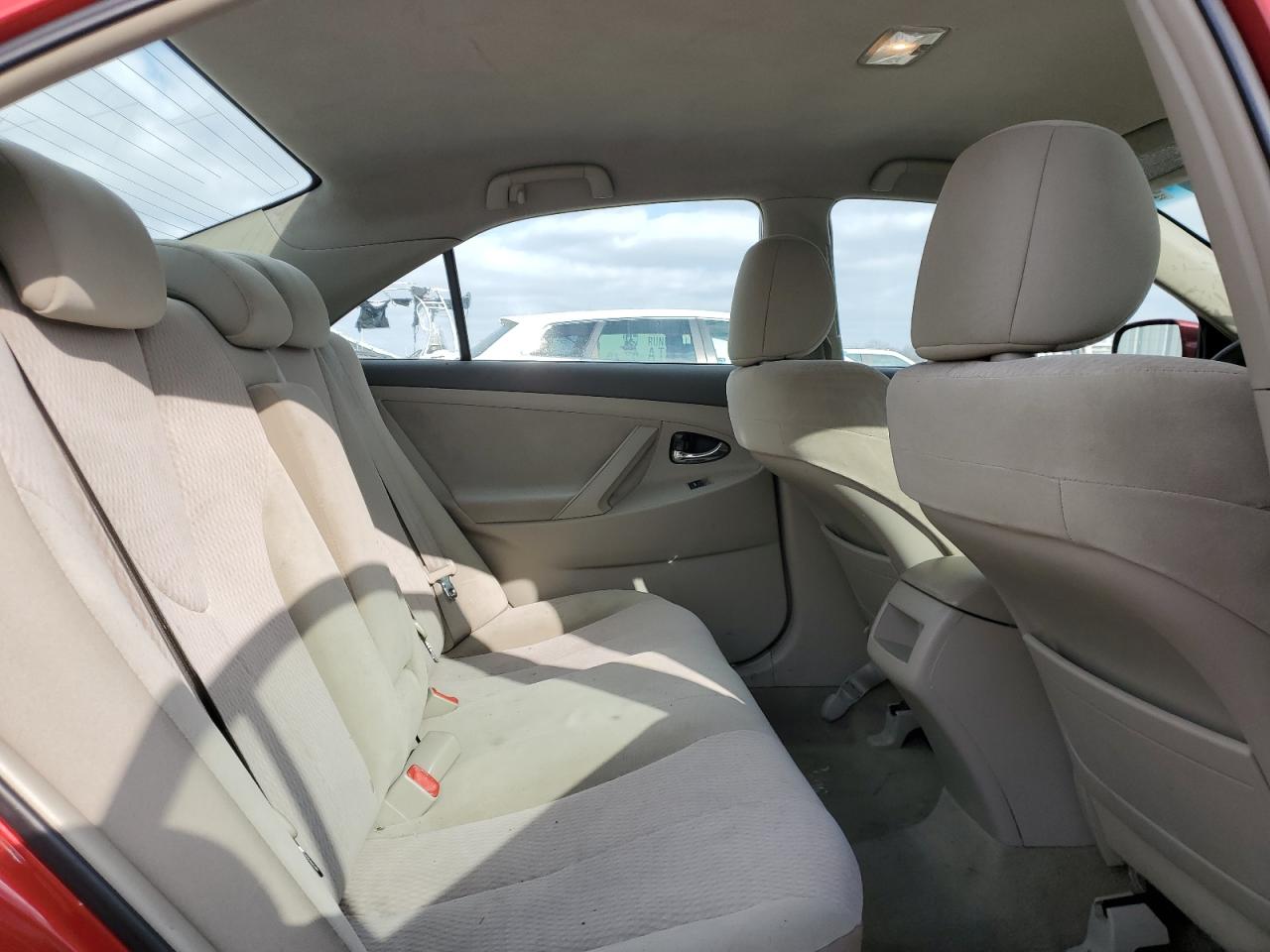 2011 Toyota Camry - Image 10
