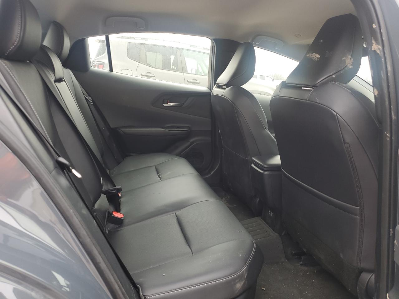 2024 Toyota Prius - Image 10