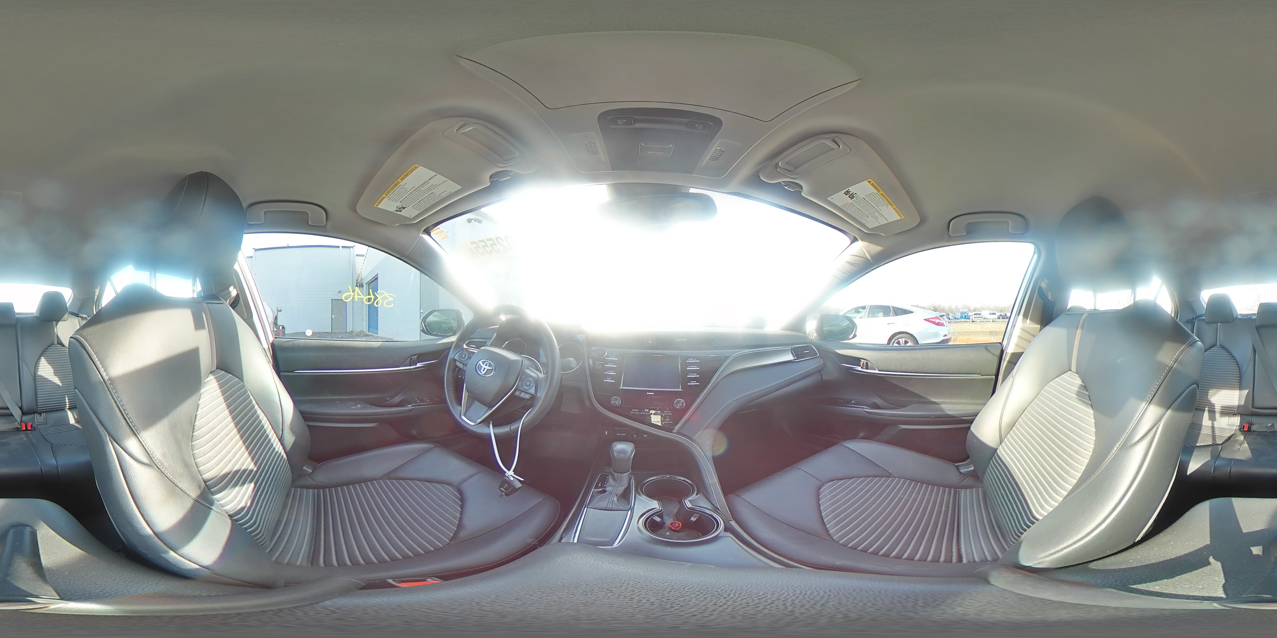 2020 Toyota Camry - Image 14