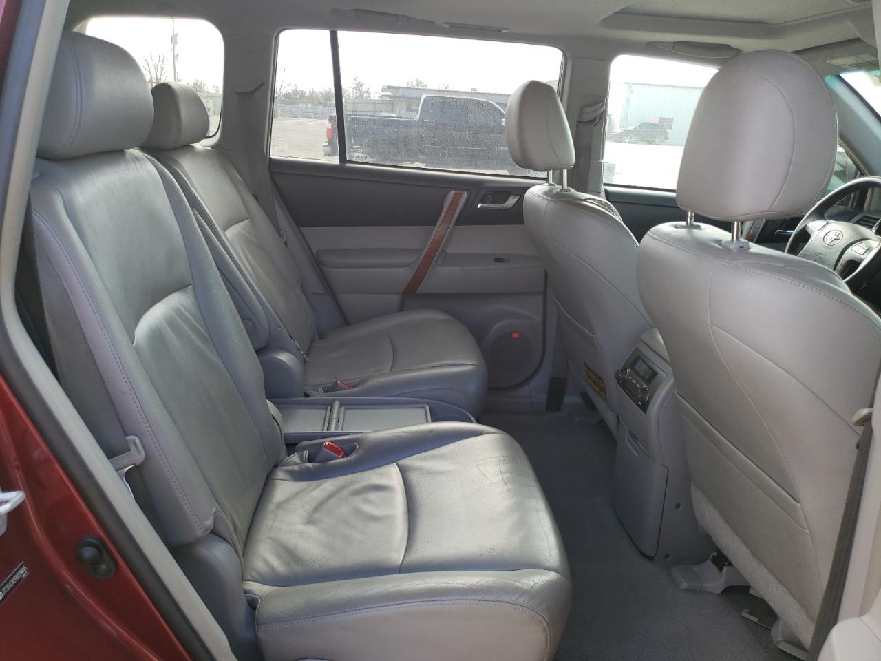 2009 Toyota Highlander - Image 11