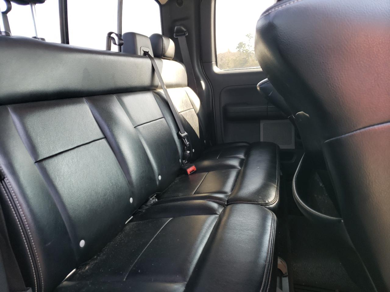2004 Ford F-150 - Image 10