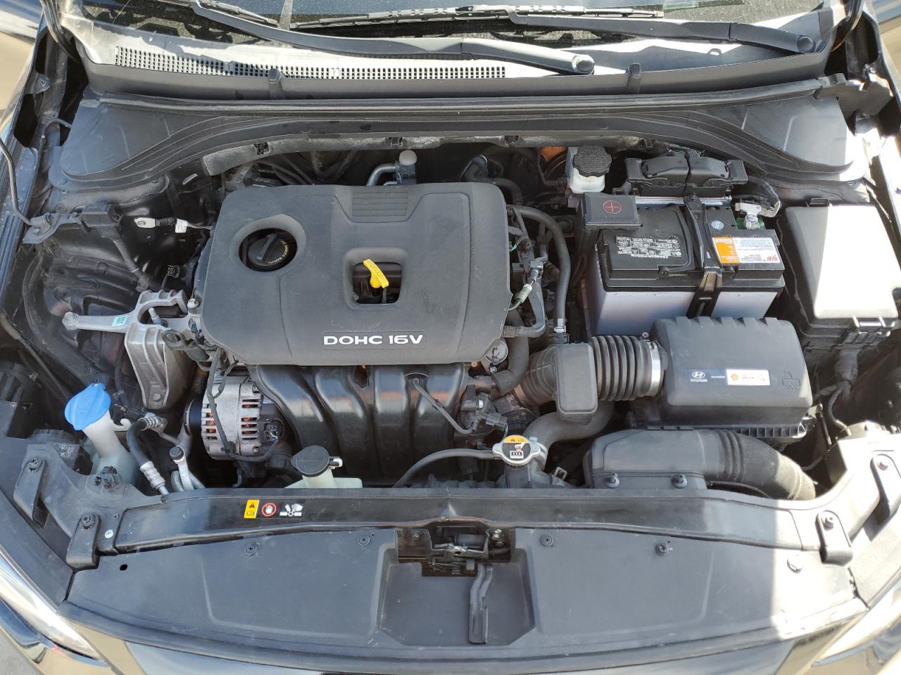 2017 Hyundai Elantra - Image 11