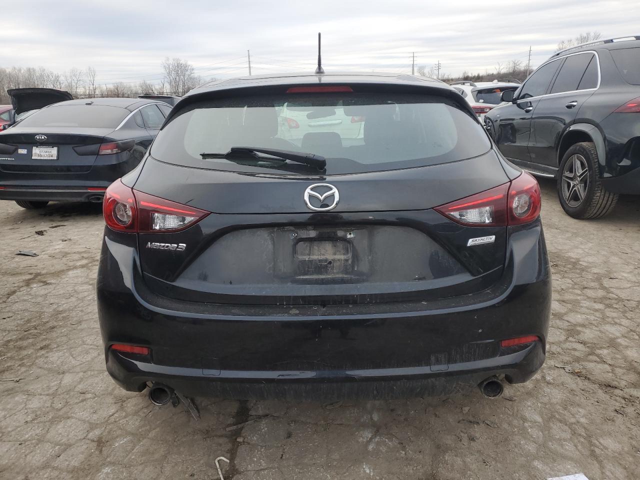 2018 Mazda 3 - Image 6