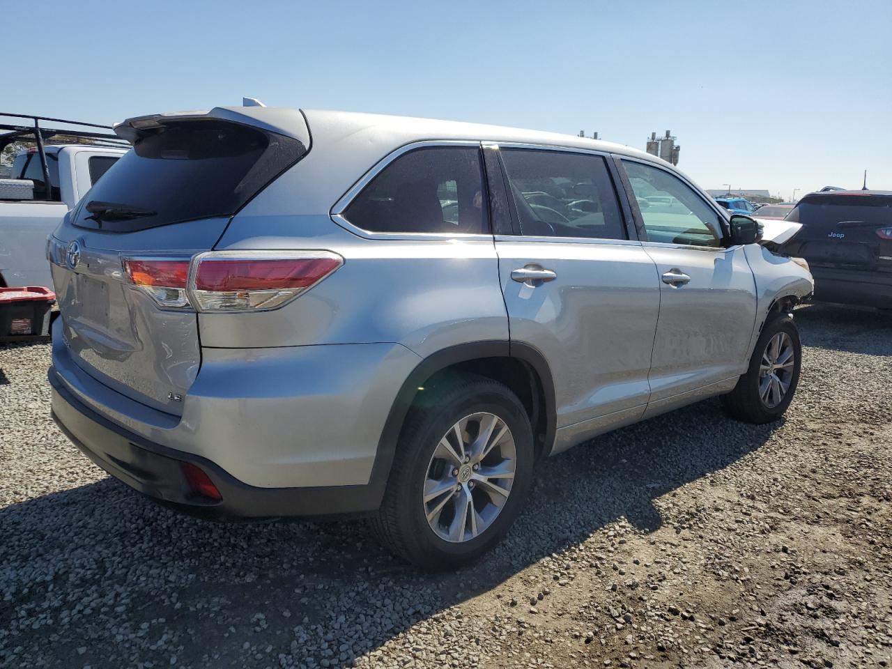 2015 Toyota Highlander - Image 3