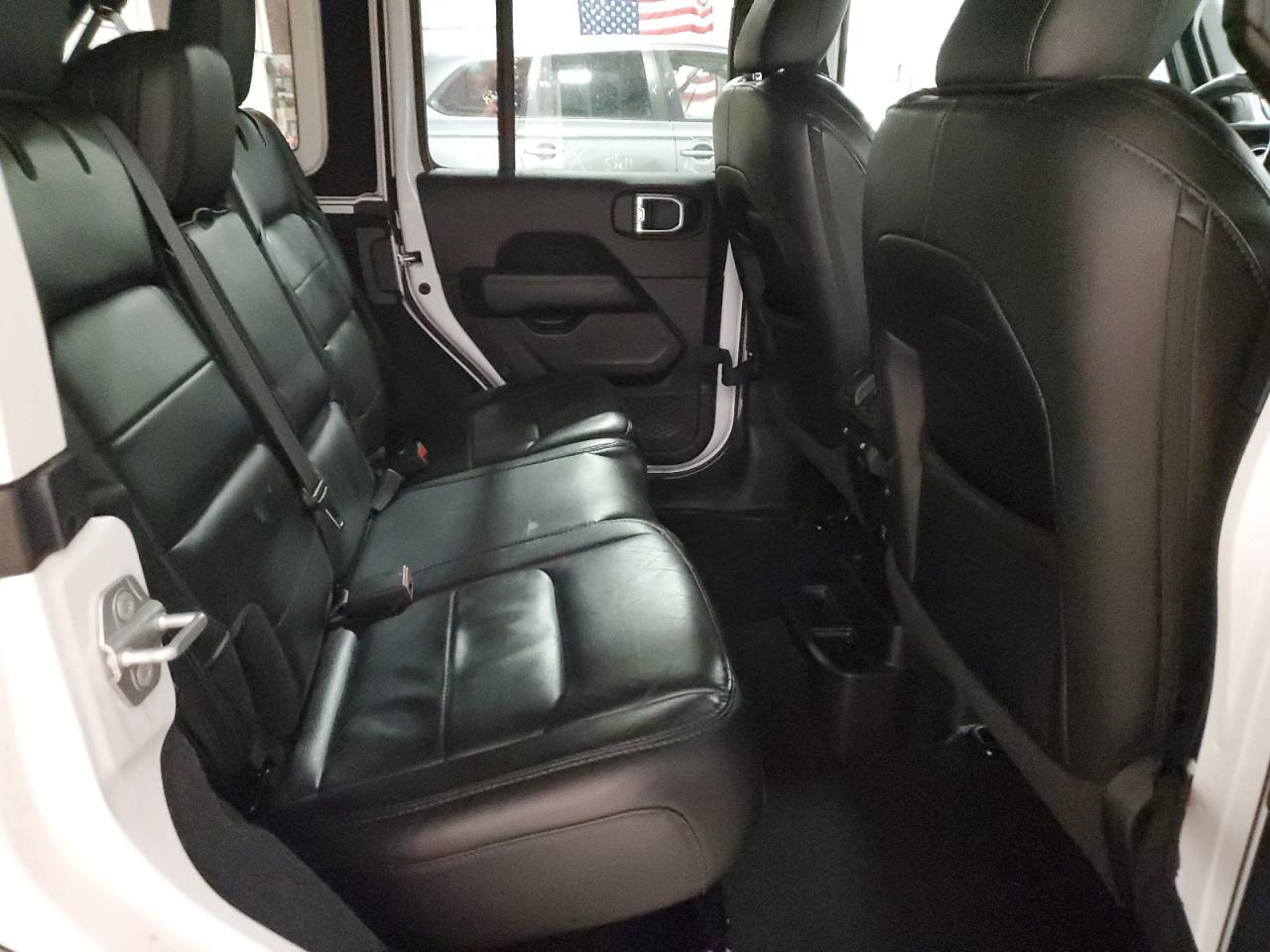 2021 Jeep Wrangler - Image 11
