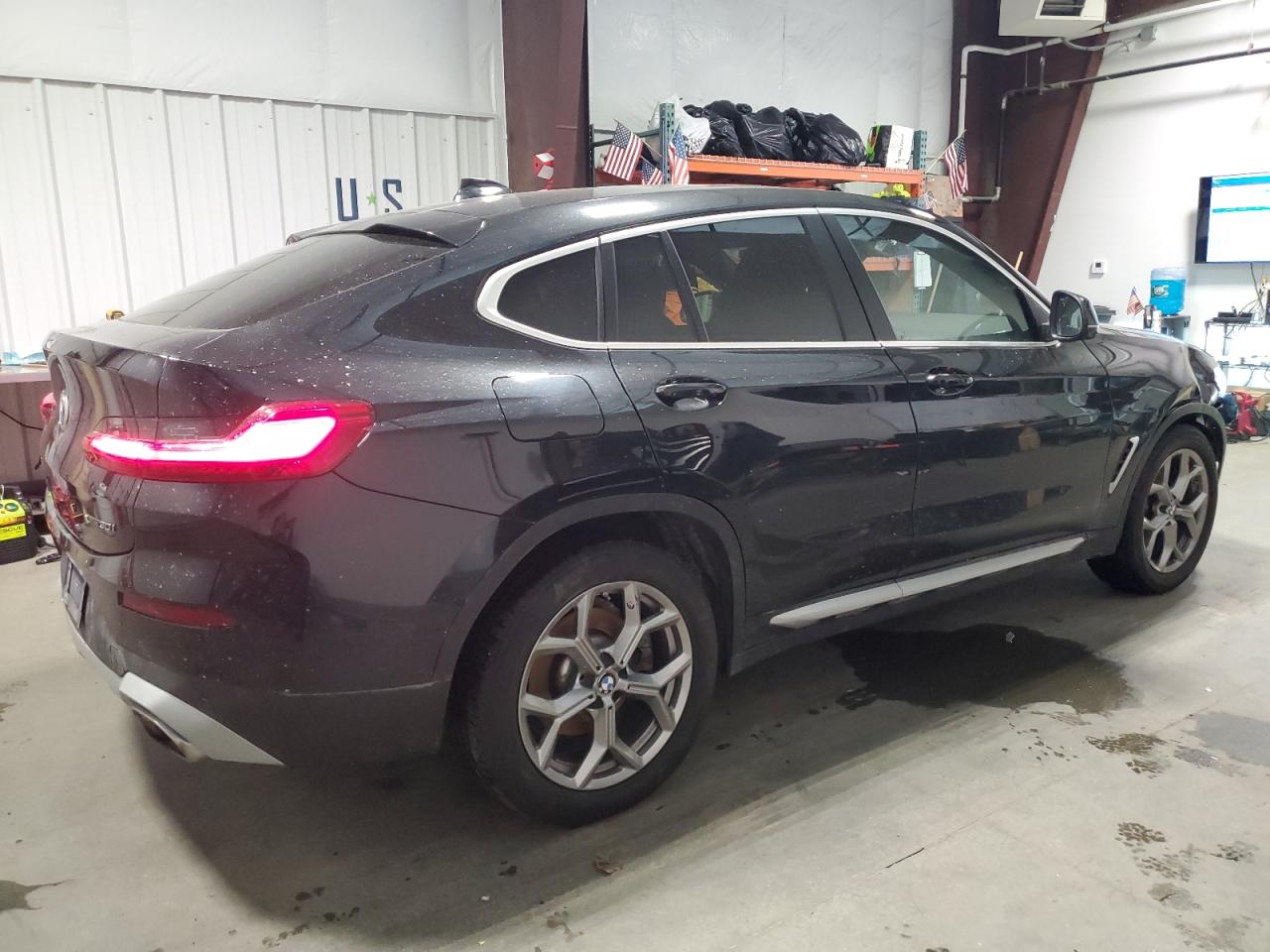 2024 BMW X4 - Image 3