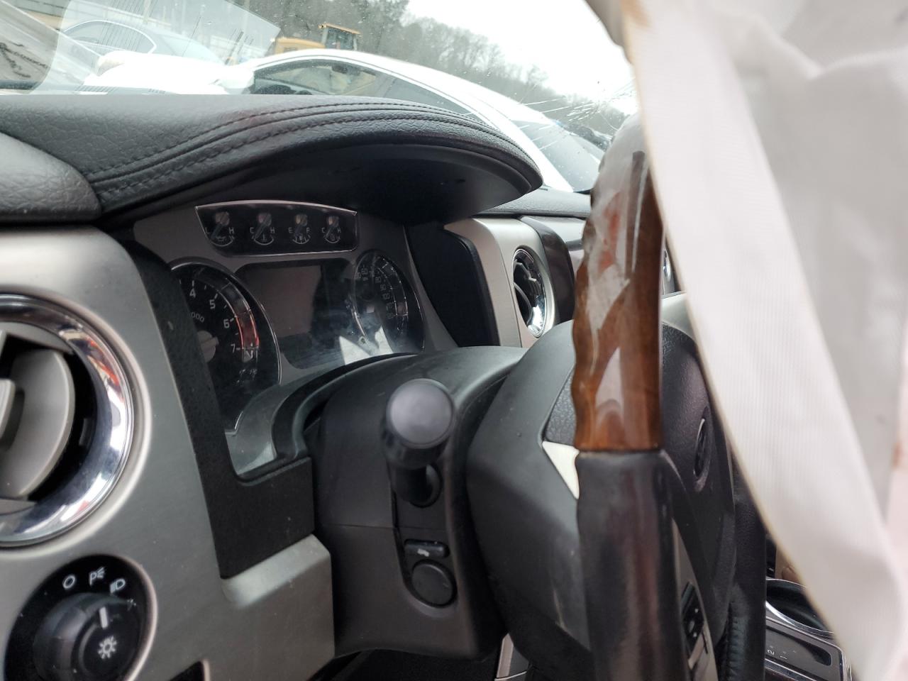 2014 Ford F-150 - Image 9