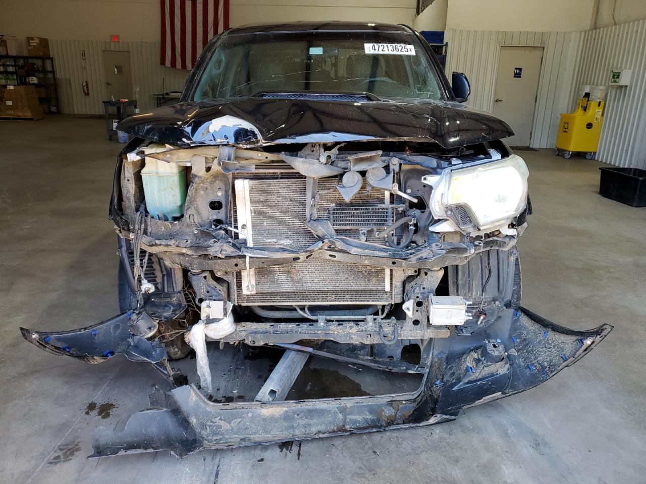 2014 Toyota Tacoma - Image 5