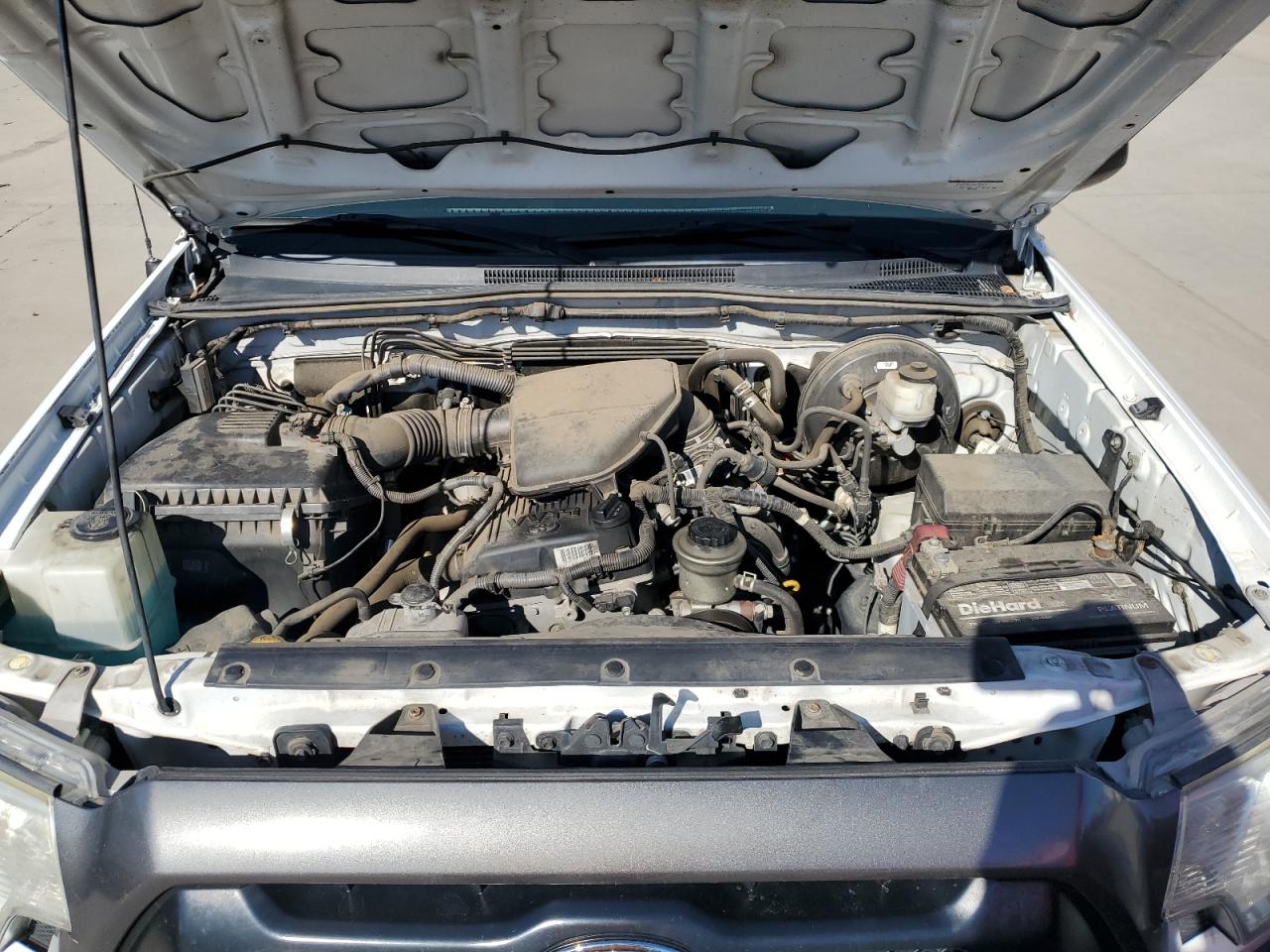 2013 Toyota Tacoma - Image 12