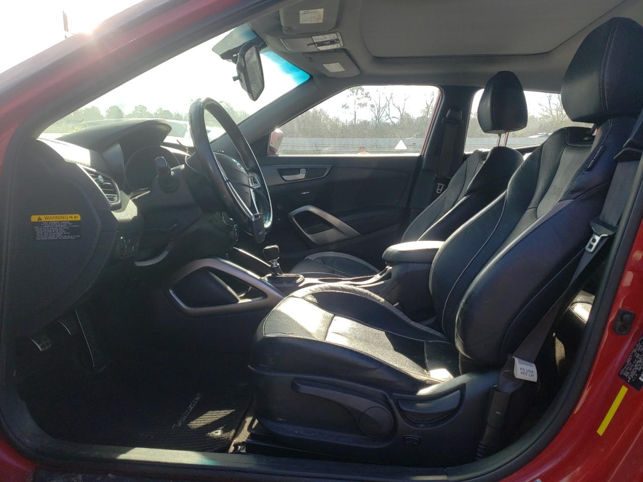 2015 Hyundai Veloster - Image 7