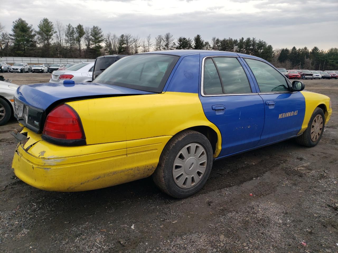 2011 Ford Crown Victoria - Image 3