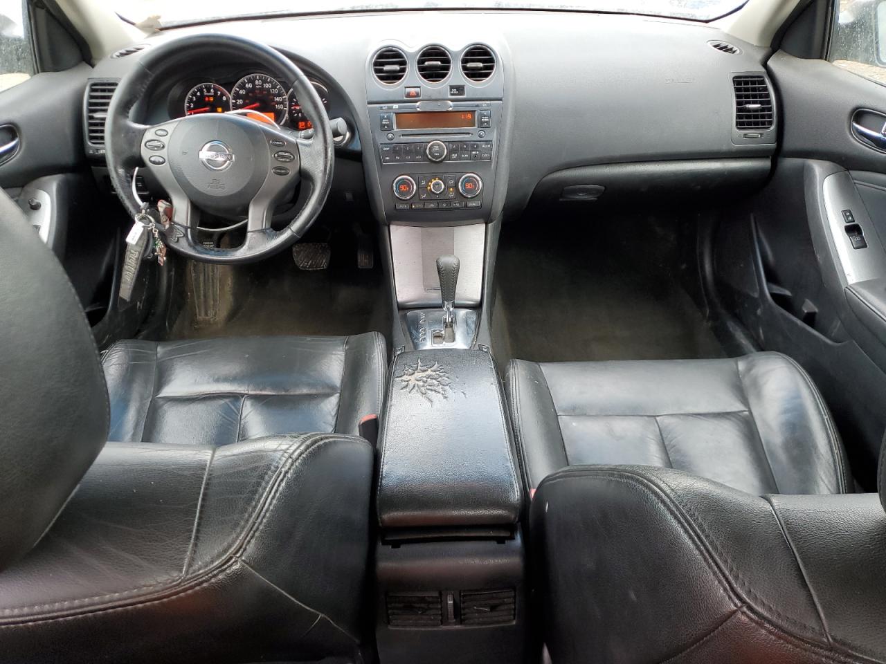 2010 Nissan Altima - Image 8