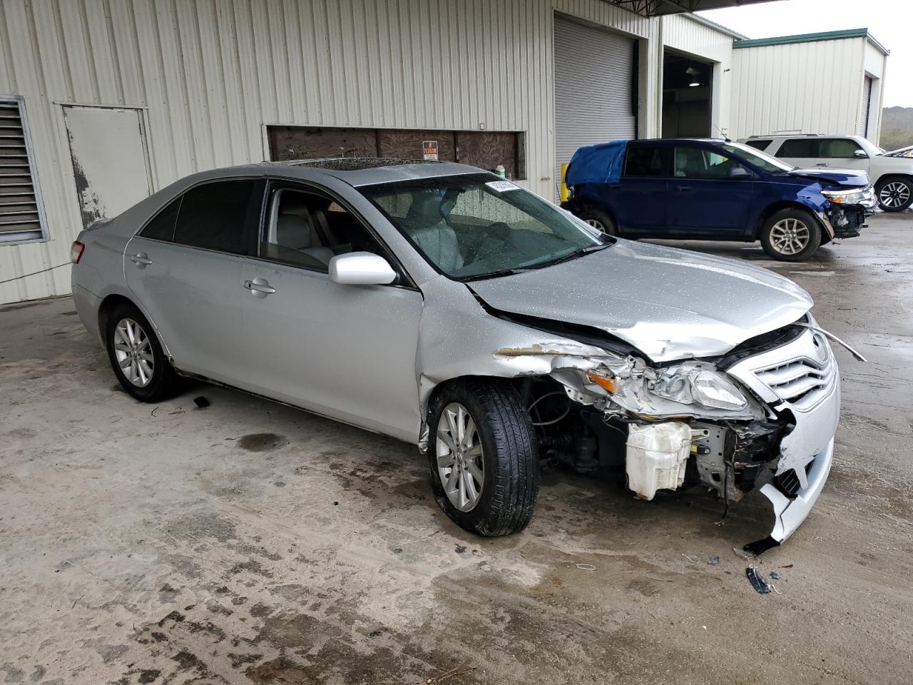2010 Toyota Camry - Image 4