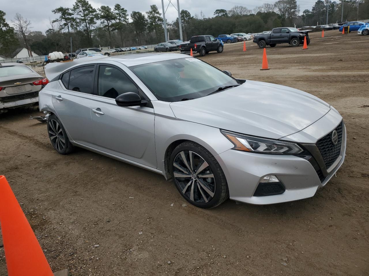 2020 Nissan Altima - Image 4