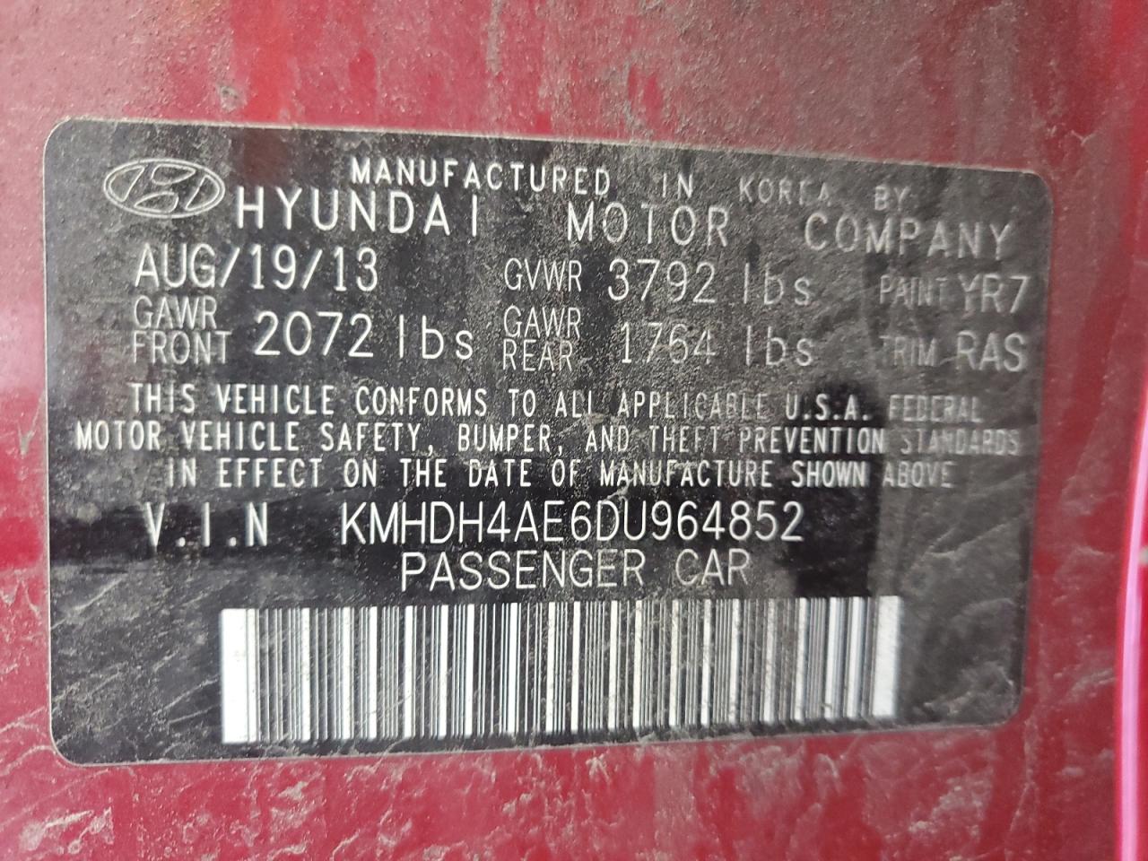 2013 Hyundai Elantra - Image 12