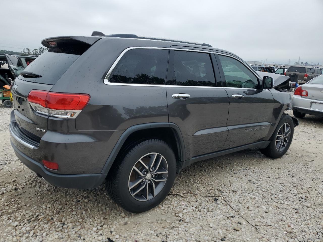 2017 Jeep Grand Cherokee - Image 3