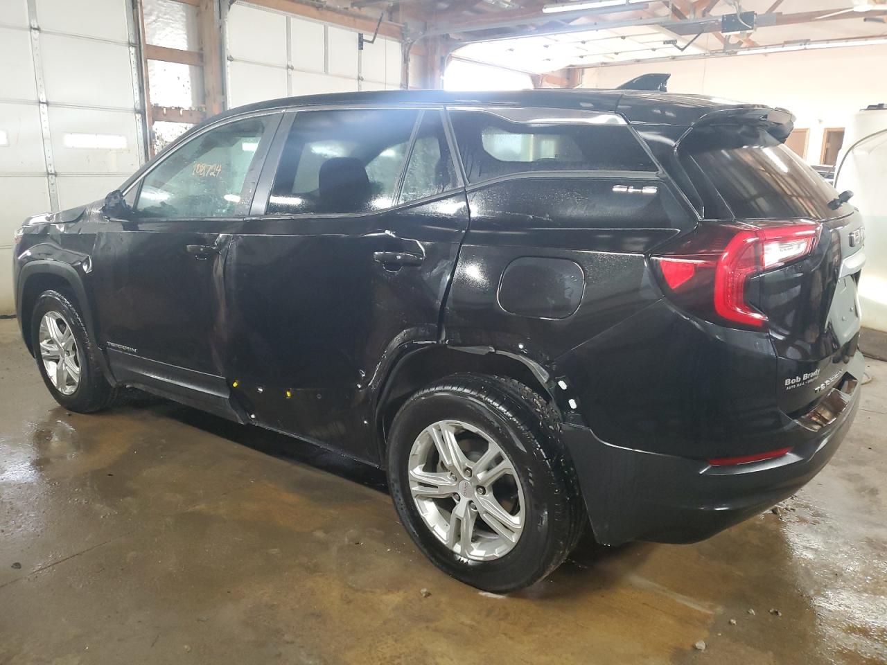 2022 GMC Terrain - Image 2
