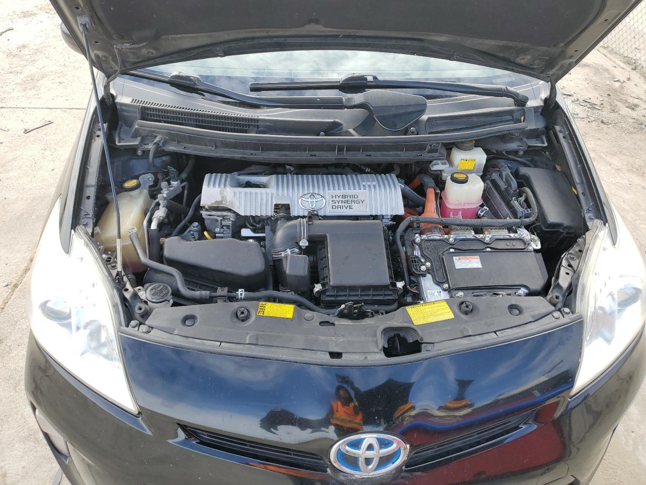 2013 Toyota Prius - Image 11