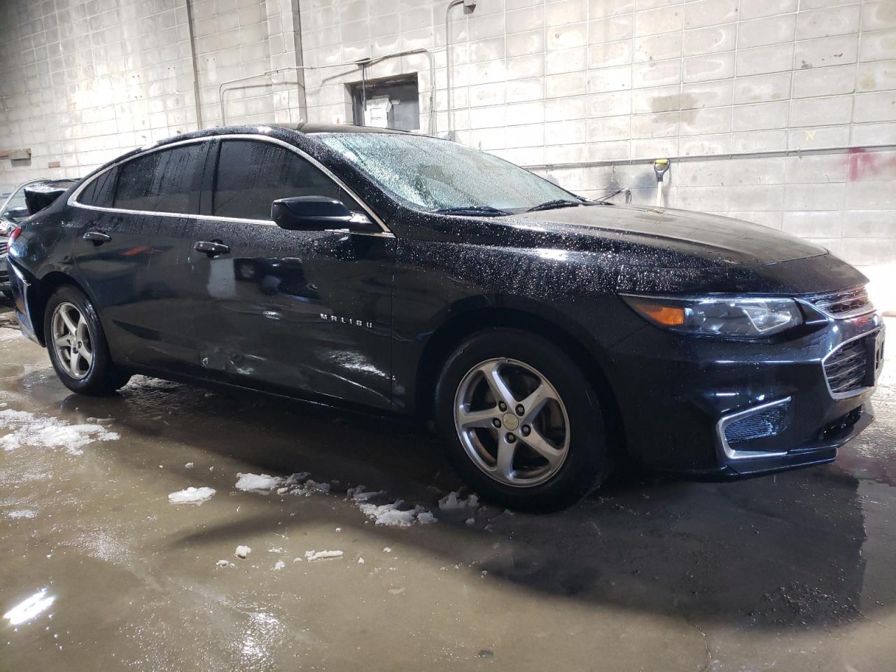 2017 Chevrolet Malibu - Image 4