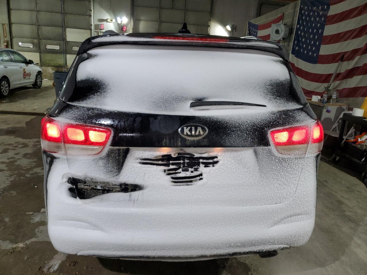 2017 Kia Sorento - Image 6