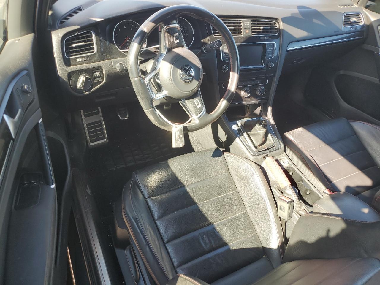2015 Volkswagen GTI - Image 8