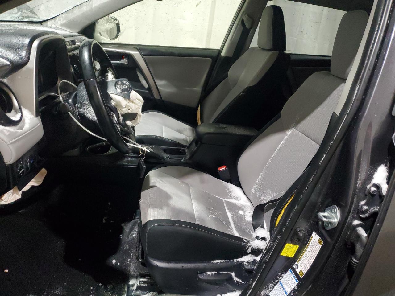 2018 Toyota RAV 4 - Image 7